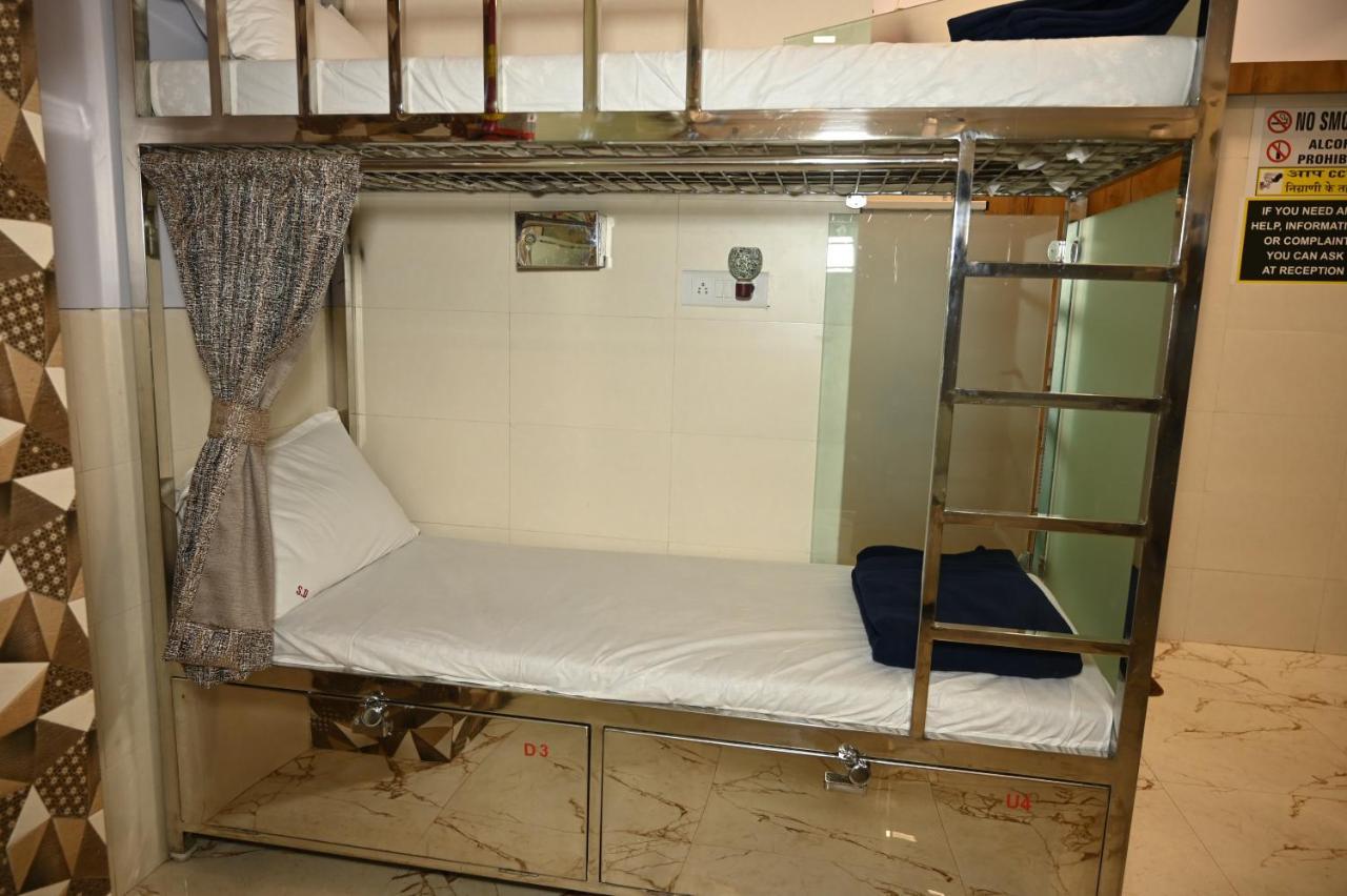 Sagar Dormitory Andheri - Nearest To Andheri Railway Station West Bombay Extérieur photo